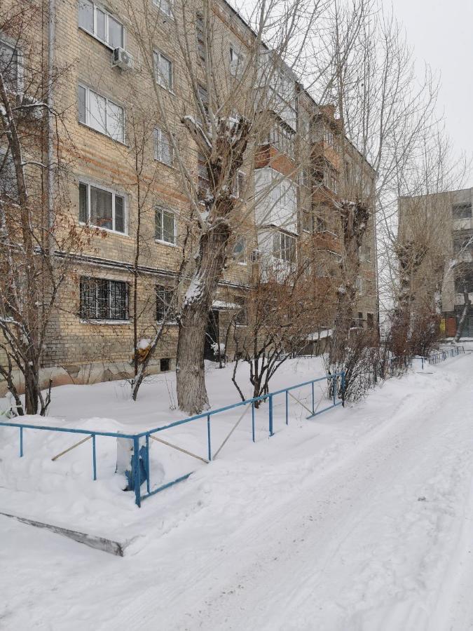 1 Комн Апартаменты В Центре Рядом С Парком Kostanái Exterior foto